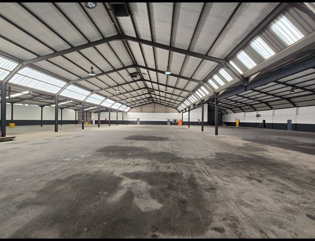 3,170M² WAREHOUSE TO LET IN BRACKENFELL INDUSTRIAL